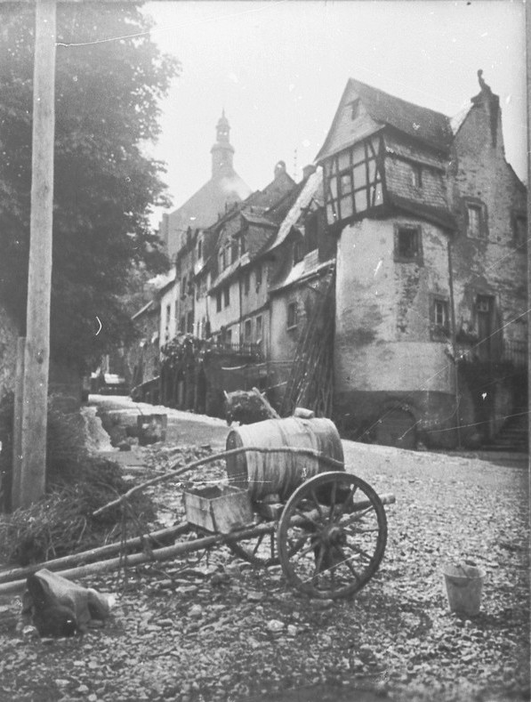 Karr mit Fass 1930er