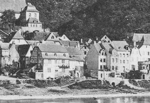 MOSELFRONT mit geschl. Bauluecke MOSELFRONT mit geschl. Bauluecke