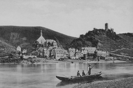 Nachen gegenüber von Beilstein