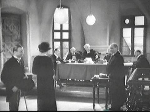 Gerichtssaal
