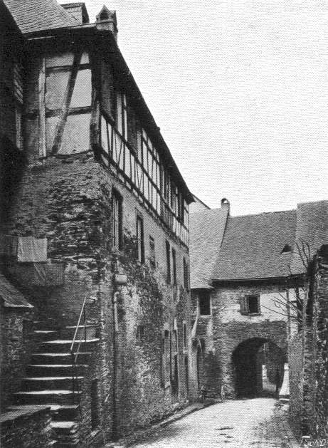 Osttor von der oberen Bachstraße gesehen